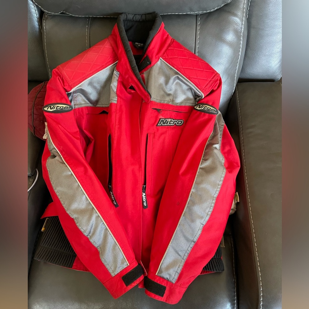 Women’s motorcycle Jacket. Bright red. Great buy